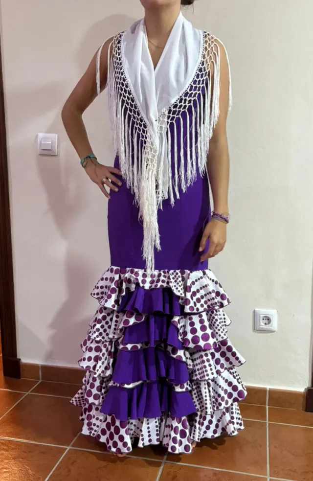 Vestido Flamenca Morado y blanco con  Lunares