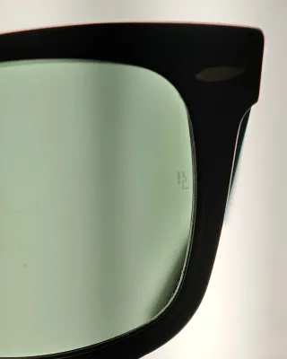 Gafas de sol Ray-Ban Wayfarer Negras años 80