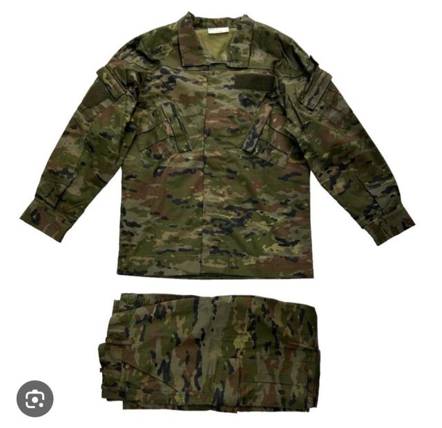 Uniforme militare boscosa