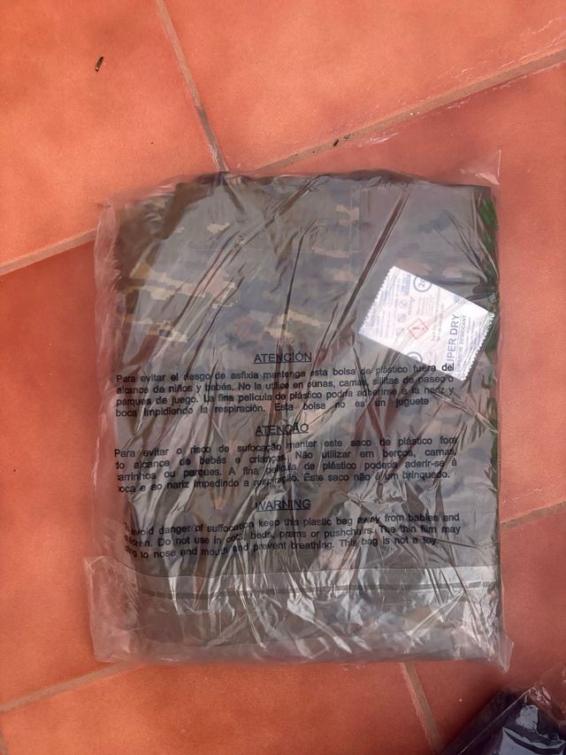 Uniforme militare boscosa