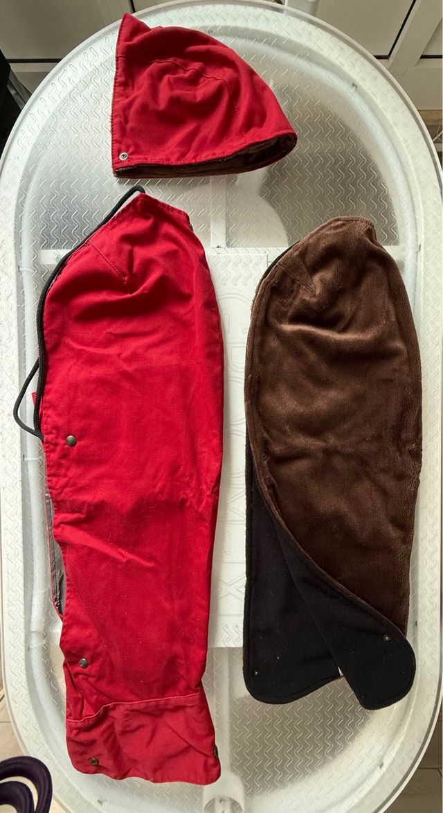 Cappottino cane con cappuccio e pelliccia