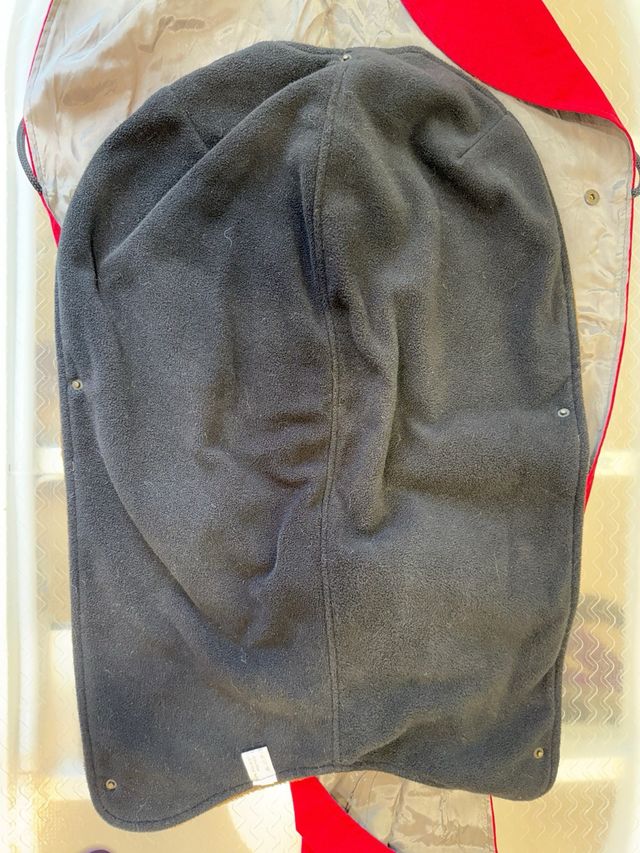 Cappottino cane con cappuccio e pelliccia