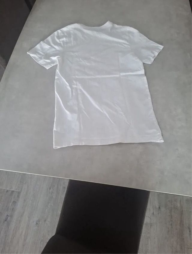 Camiseta Nike Blanca Logo Rojo