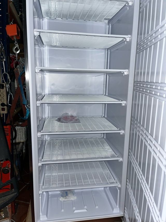 Nevera Nueva a Estrenar. 2 neveras disponibles.