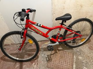 Bicicleta 24 Carreras Roja