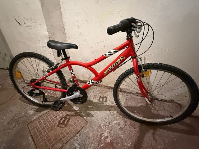 Bicicleta 24 Carreras Roja