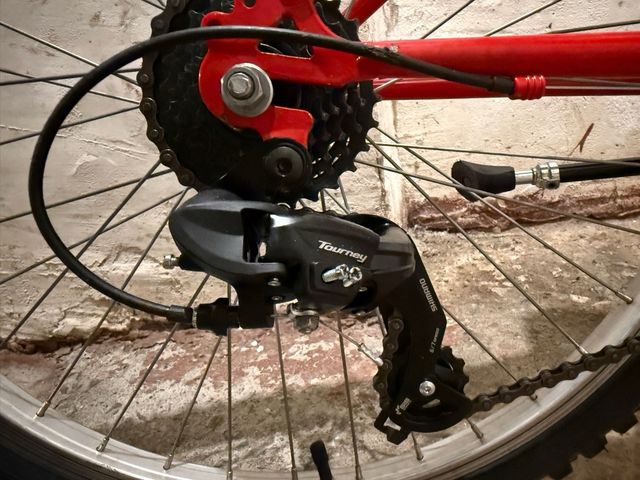 Bicicleta 24 Carreras Roja