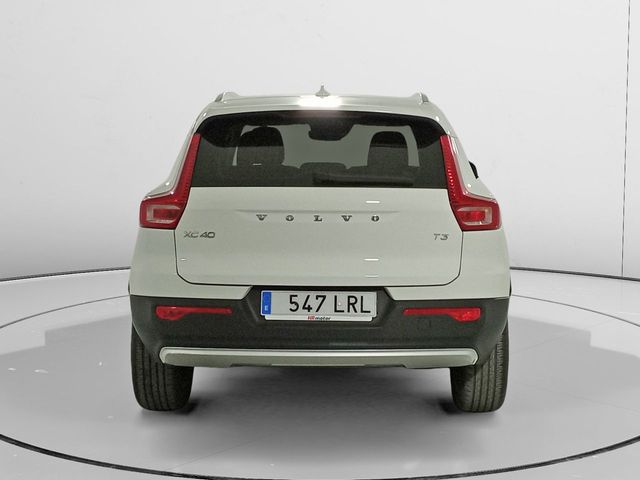 Volvo XC40 T3 Momentum Pro