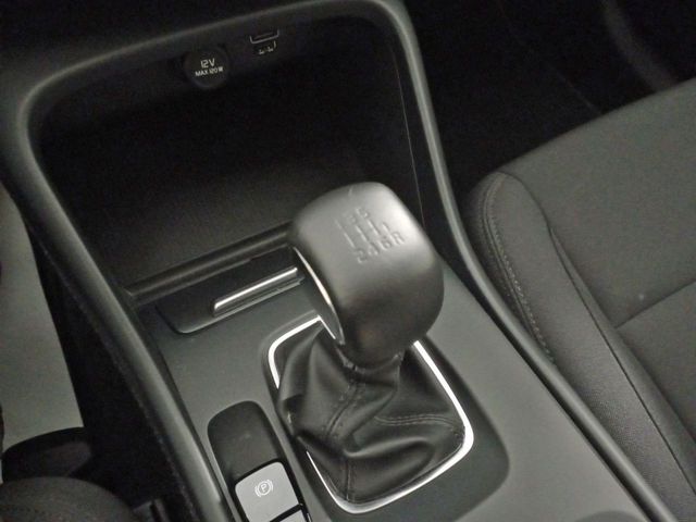 Volvo XC40 T3 Momentum Pro
