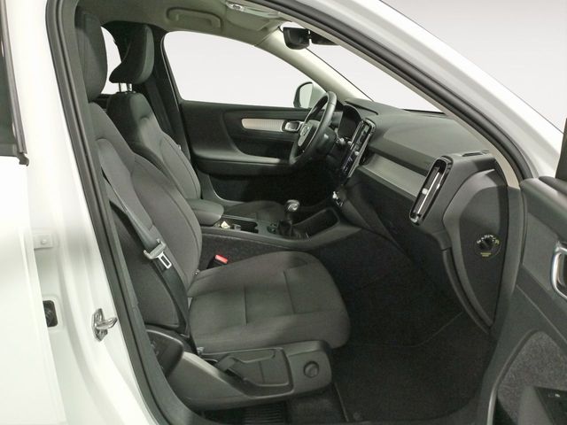 Volvo XC40 T3 Momentum Pro