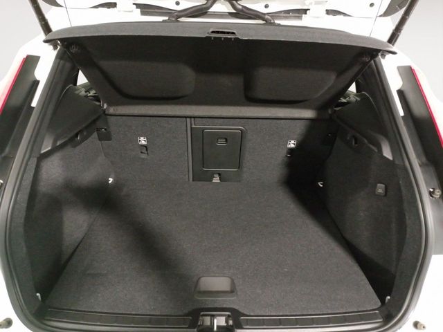 Volvo XC40 T3 Momentum Pro