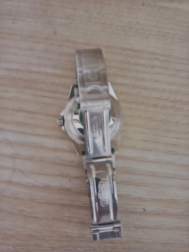 Reloj  Negro y Plateado