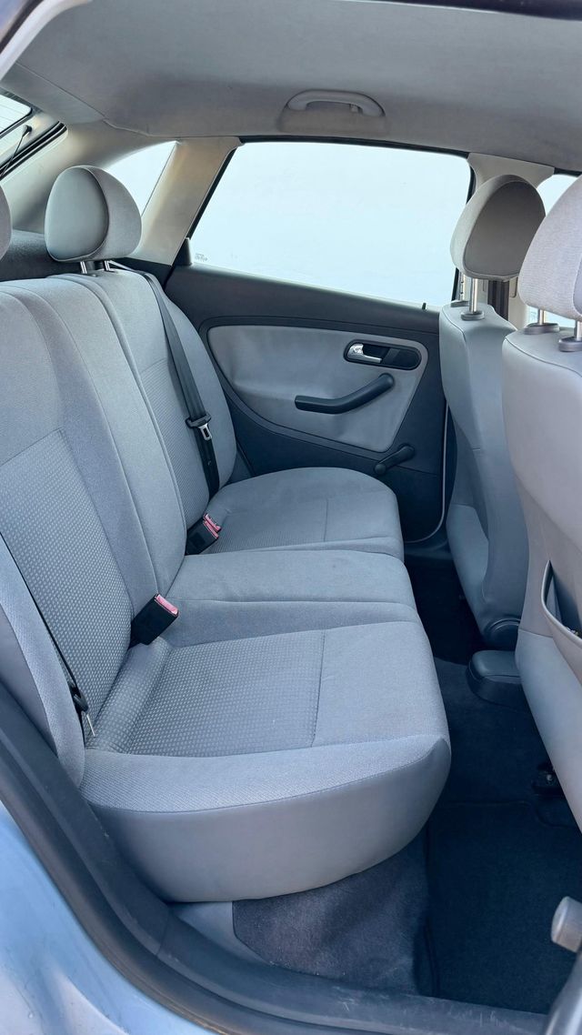 SEAT IBIZA 1.4i AUTOMATICO !! 2.950€ !!