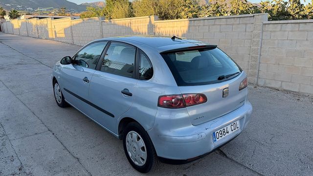 SEAT IBIZA 1.4i AUTOMATICO !! 2.950€ !!
