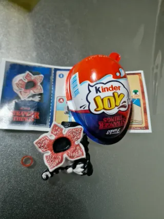 5 Funko Stranger Things Kinder Joy
