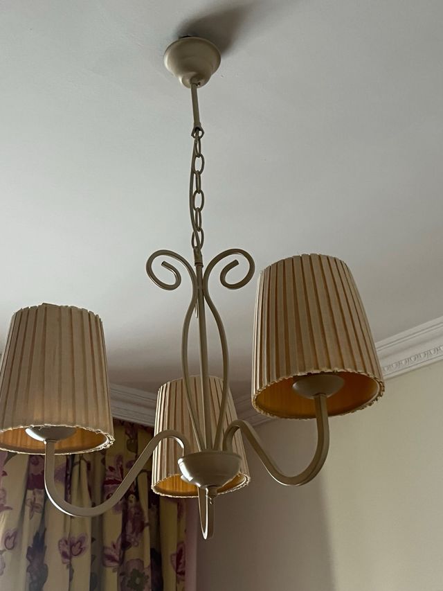 Lámpara de techo 3 brazos color blanco roto