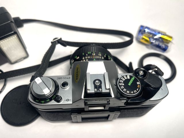 Canon AE-1 Program + Flash + Canon FD 50mm/1:1,8