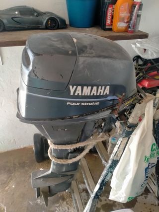 Motor fueraborda Yamaha 9.9 CV