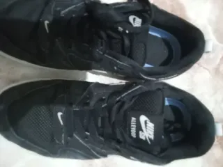 Zapatillas Nike SB Alleyoop Negras