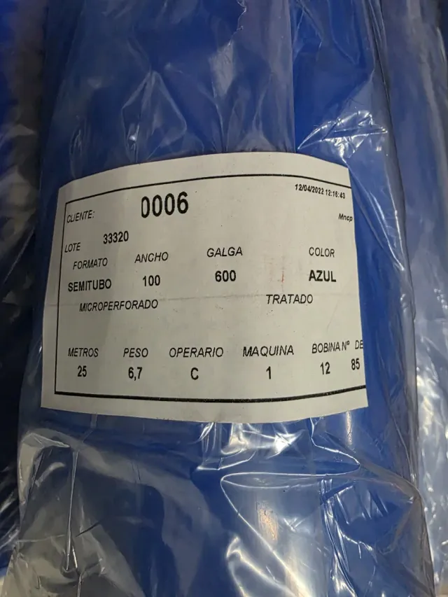 Rollos plástico azul semitubo microperforado 25m