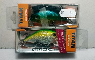 Lote a granel de 10 señuelos Titan para pescar