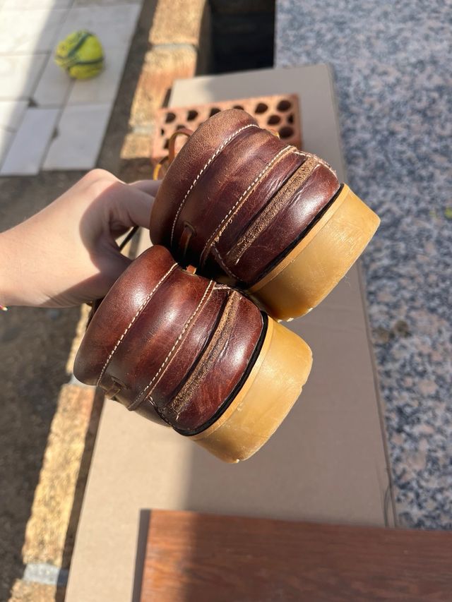 Náuticos de piel marrones