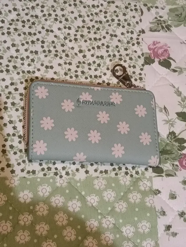 Monedero Stradivarius flores mint