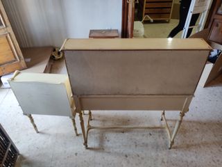 Conjunto escritorio secreter y mesita de noche