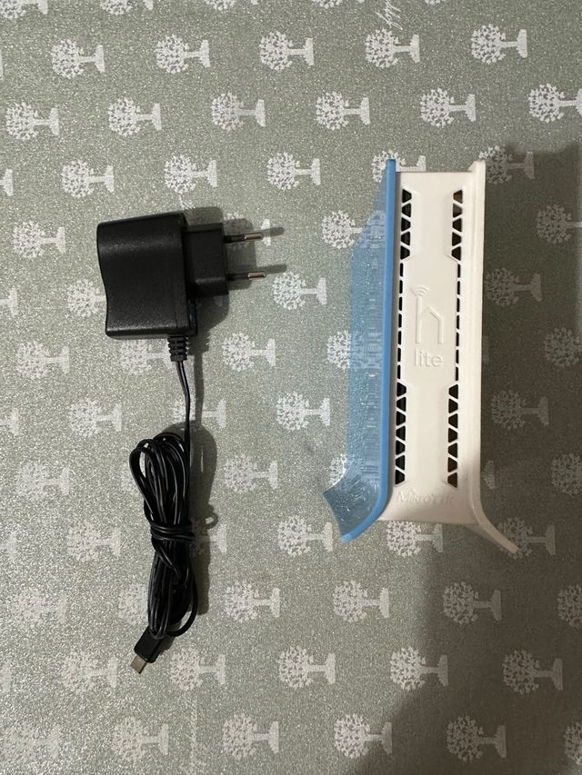 Router MikroTik hAP Lite RB941-2nD-TC