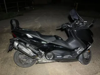 TMAX 530 DX  Impecable + 2 carenados + extras