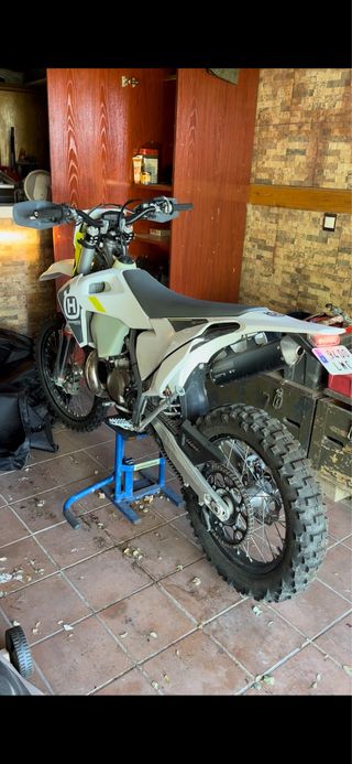 Husqvarna TE 250 2022