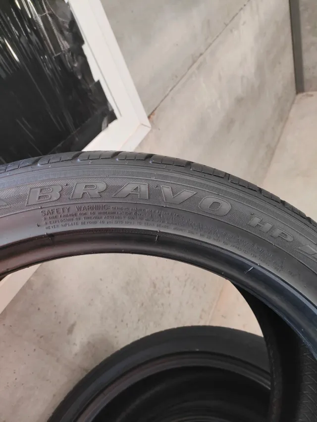 Neumáticos 245/45ZR20 Maxxis