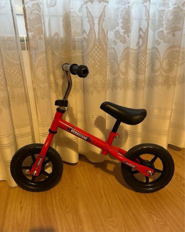 Bici de aprendizaje roja