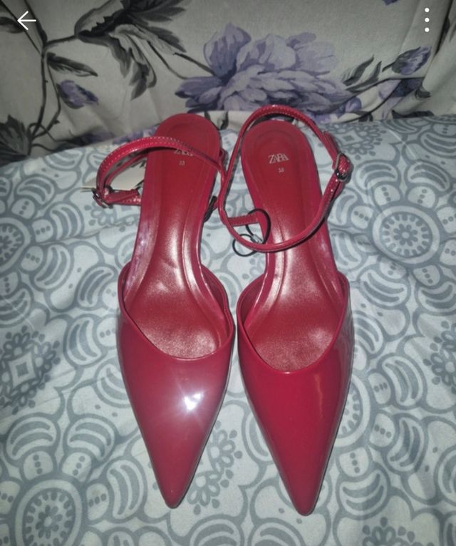 Zapatos de mujer  de zara , con tacon