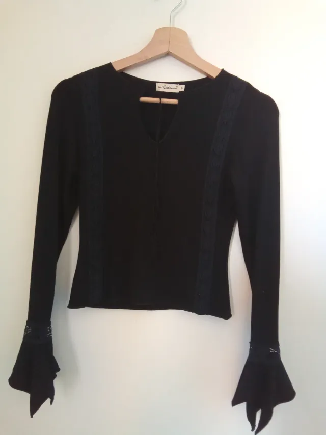 Blusa Negra Manga Larga Gótica Talla XS