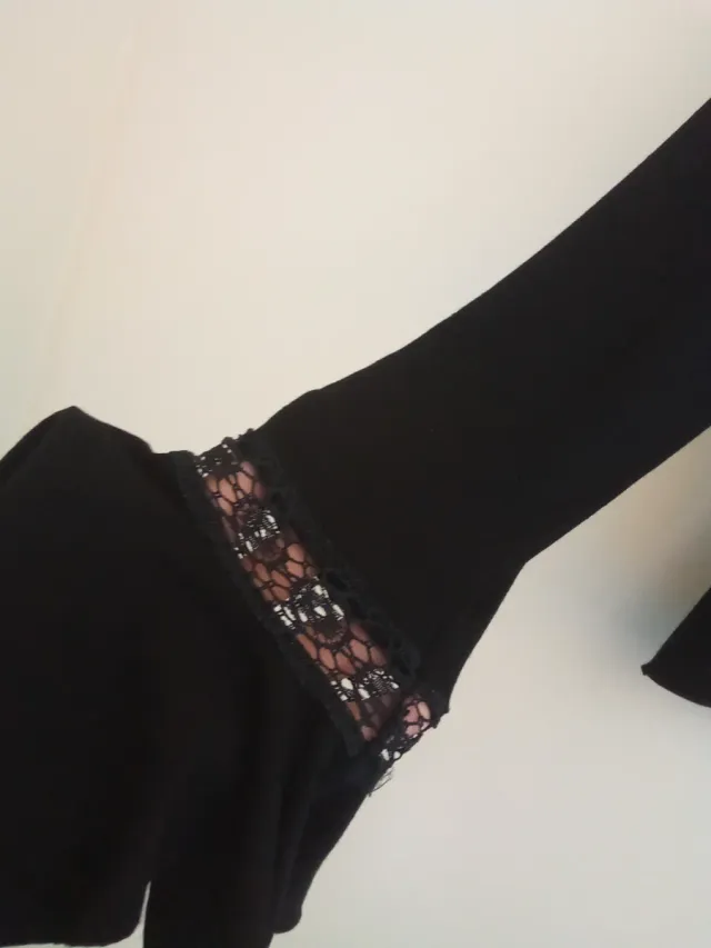 Blusa Negra Manga Larga Gótica Talla XS