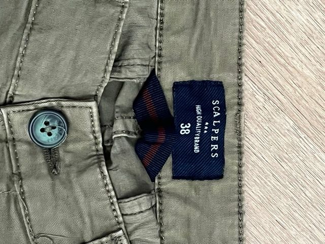 Pantalón cargo Scalpers verde