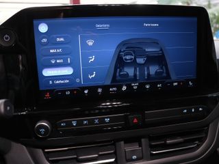 Ford Tourneo Custom BEV 64kWh Titanium X L2 Auto 160 kW (218 CV)