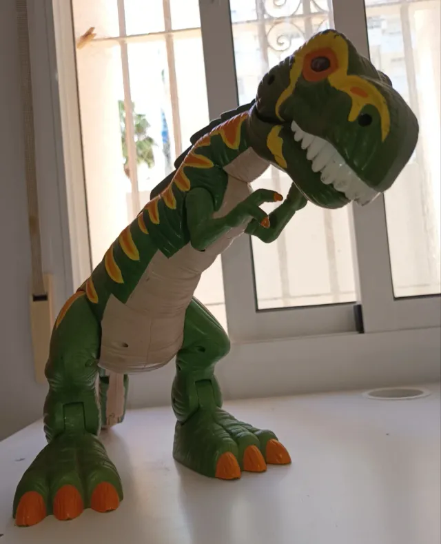 Figura Dinosaurio T-Rex Verde de unos 40 cm