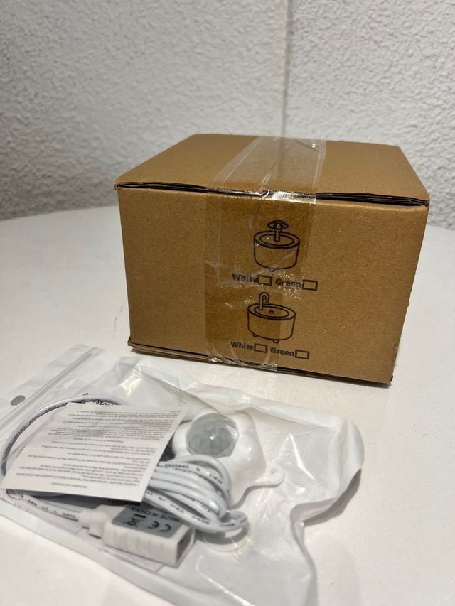 Fuente para mascotas con sensor