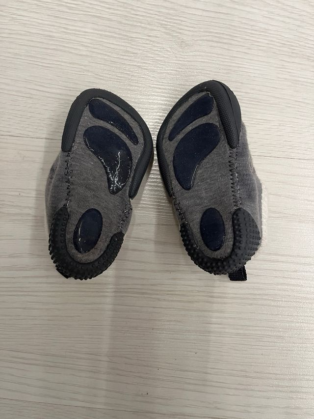 Zapatillas Domyos 550 gris primeros pasos