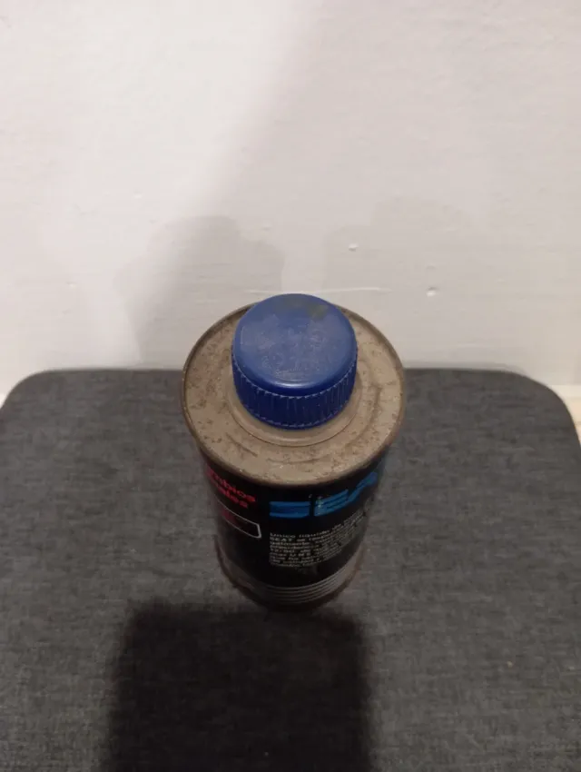 Vecchia tanica per liquido freni SEAT