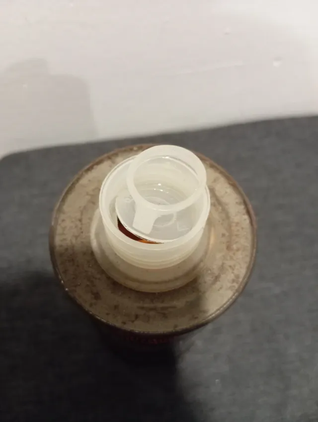 Vecchia tanica per liquido freni SEAT