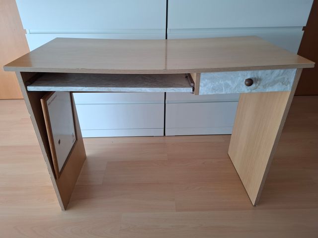 Secretária em madeira e mármore