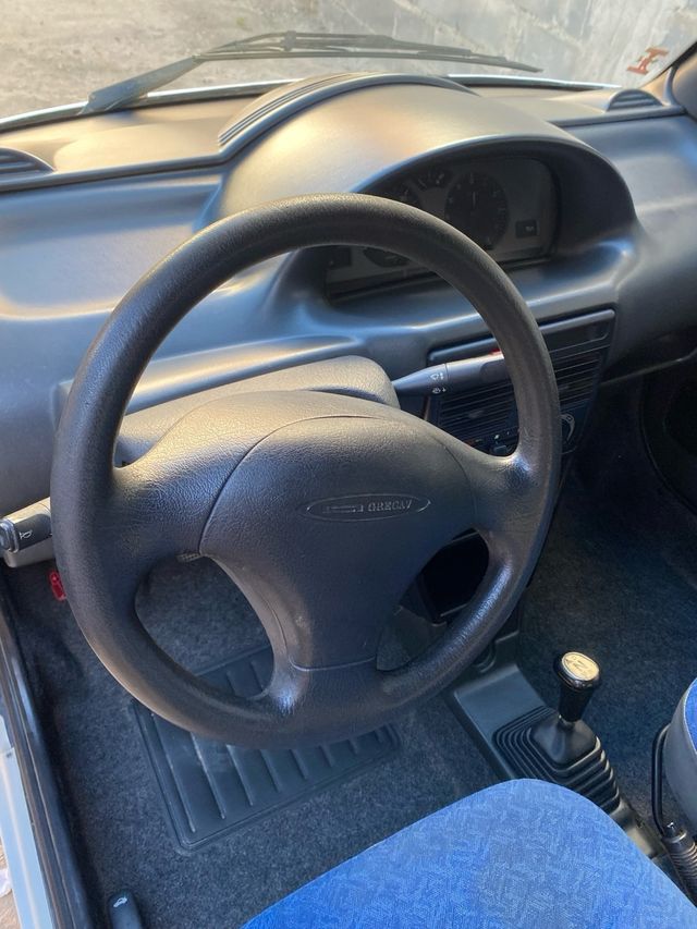 Grecav eke  Coche sin carnet 2001