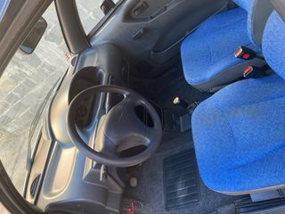 Grecav eke  Coche sin carnet 2001