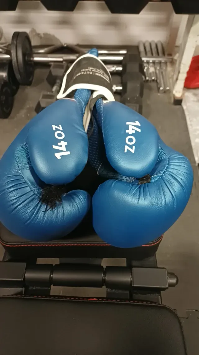 Guantes de boxeo Decathlon Outshock 14oz