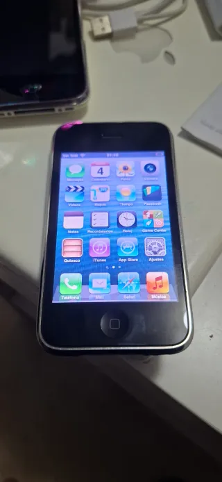 iPhone 3G S Apple