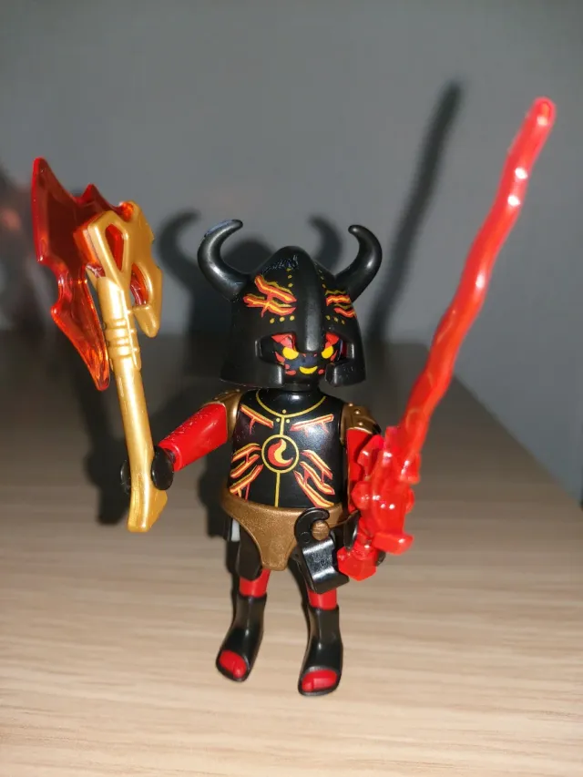 Playmobil Figura Guerrero Demonio
