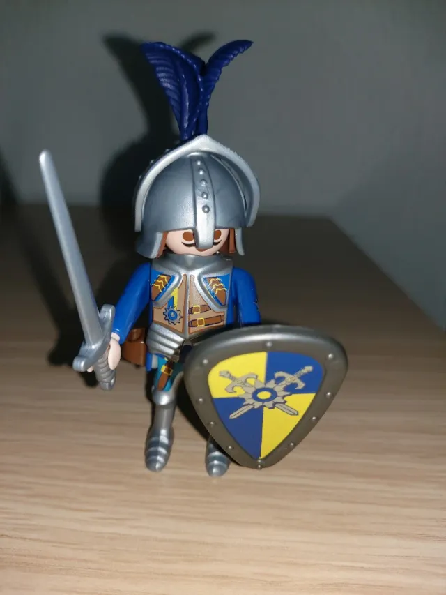 Playmobil Caballero con Espada y Escudo